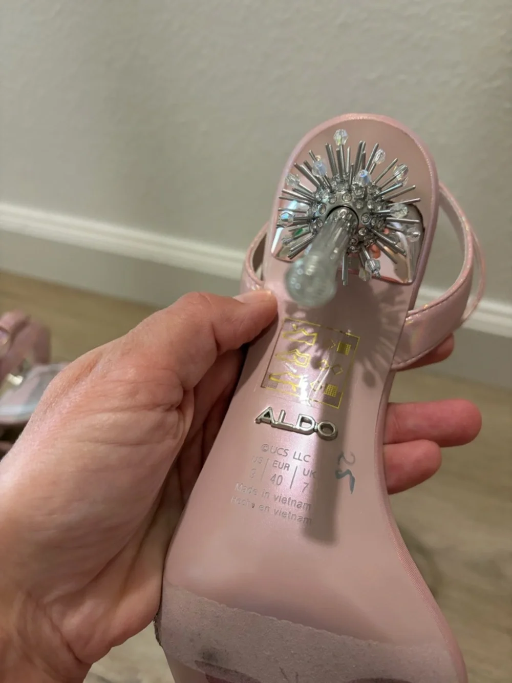 💗 NWOT Wicked x ALDO Glinda pink magic sparkle heels - Picture 10 of 12